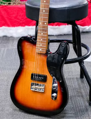 Fender - Noventa Telecaster, Pau Ferro Fingerboard - 2-Colour Sunburst